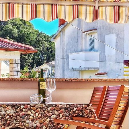 Apartments Ribaric Palit Екстер'єр фото