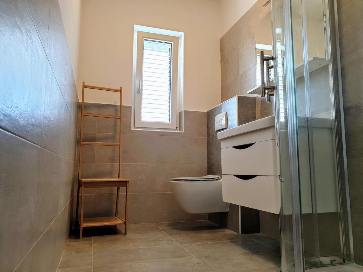 Apartments Ribaric Palit Екстер'єр фото