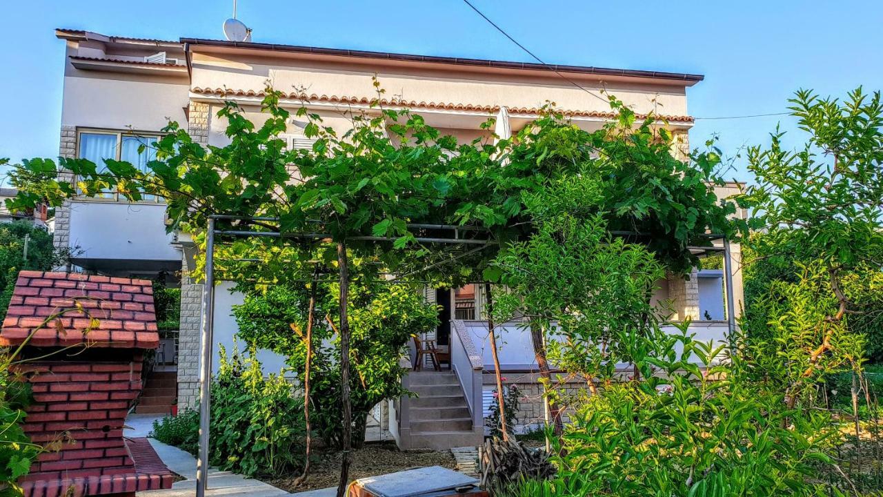 Apartments Ribaric Palit Екстер'єр фото