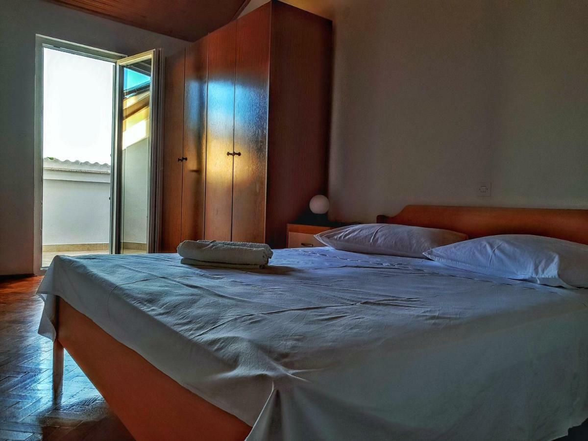 Apartments Ribaric Palit Екстер'єр фото